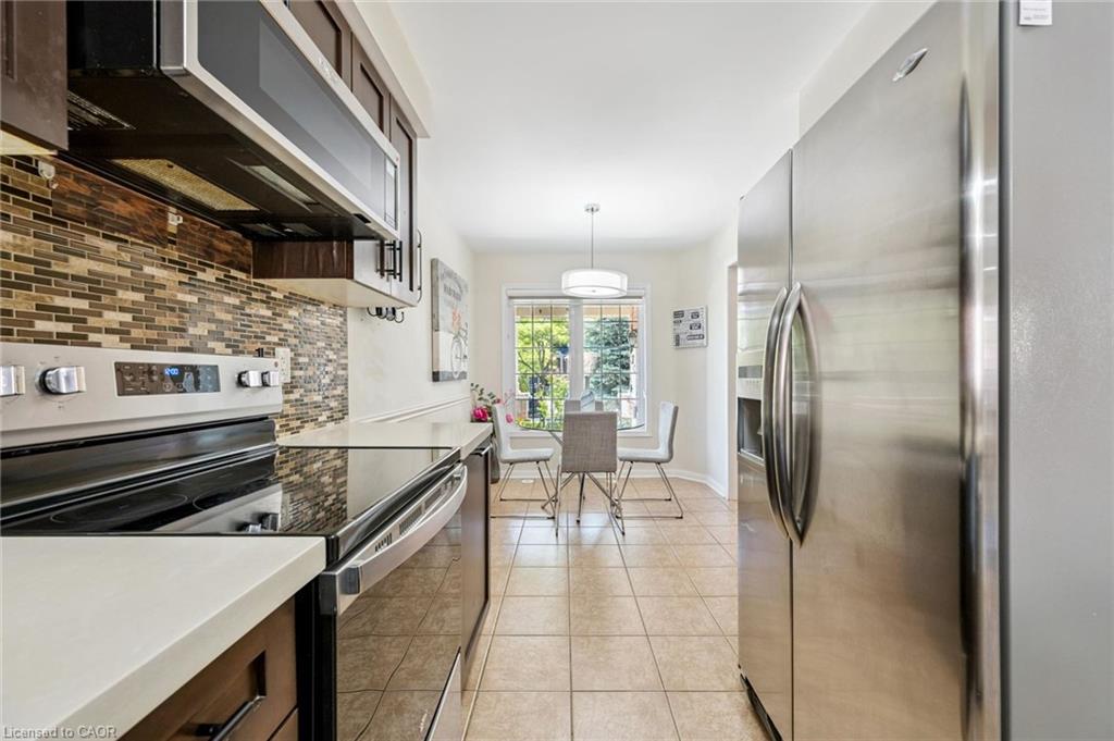 36 Van Fleet Terrace Property Photo 12