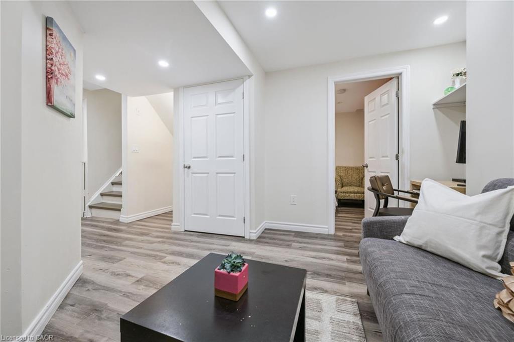 36 Van Fleet Terrace Property Photo 30