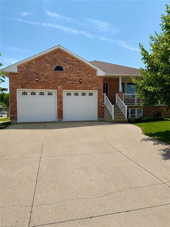 7 Spitfire Drive Property Photo 1