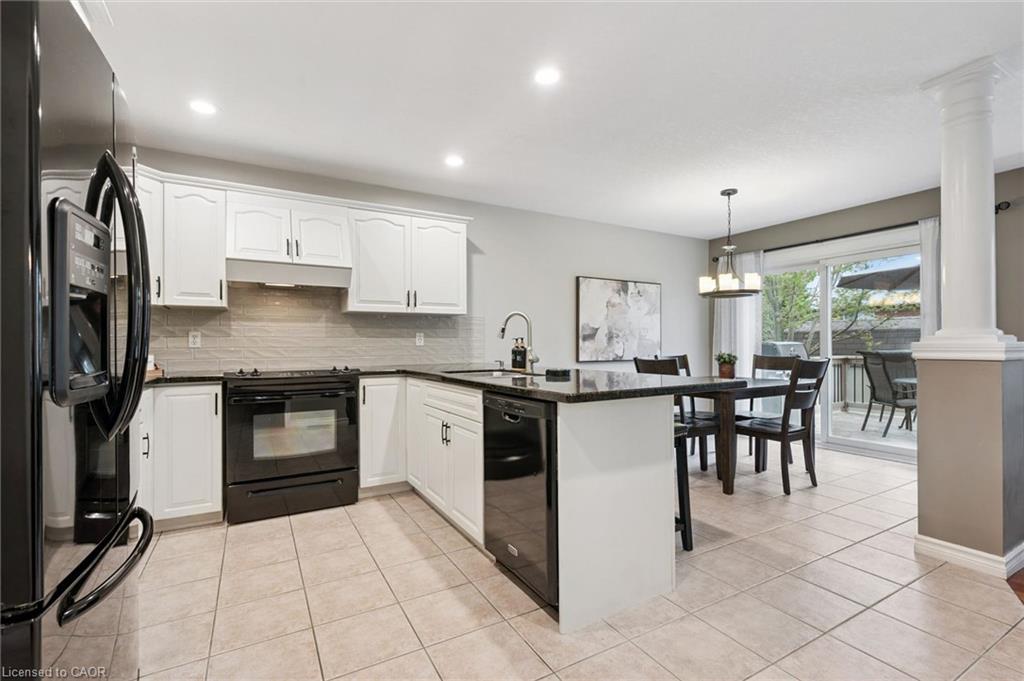 17 Carroll Crescent Property Photo 12