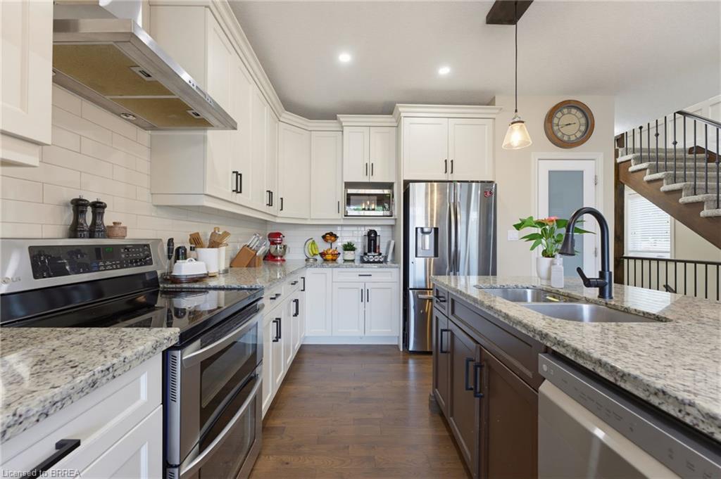 63a Clench Avenue Property Photo 9