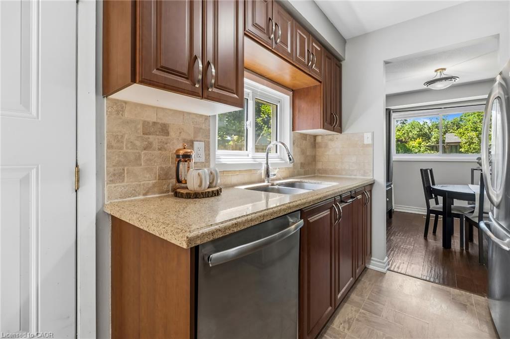2996 Salerno Crescent Property Photo 13