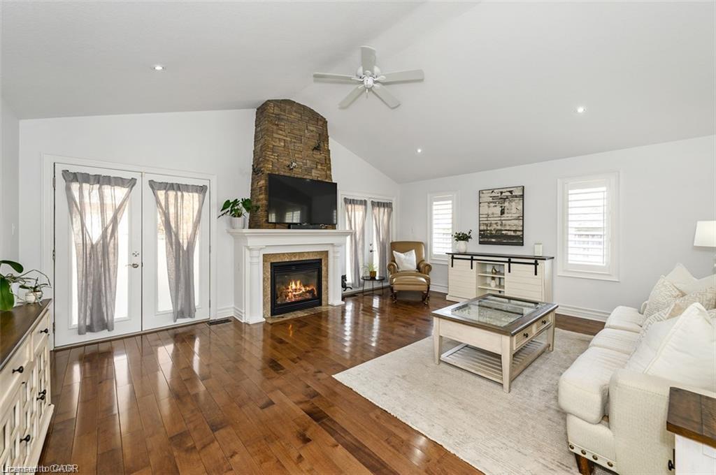 27 Carver Drive Property Photo 12