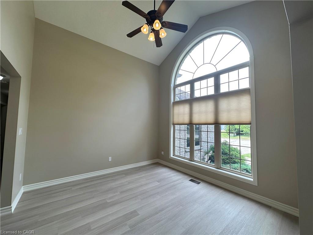 380 Bell Street Property Photo 16