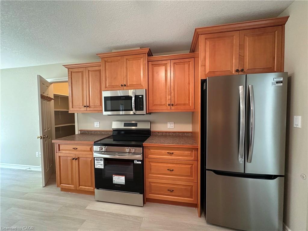 380 Bell Street Property Photo 18