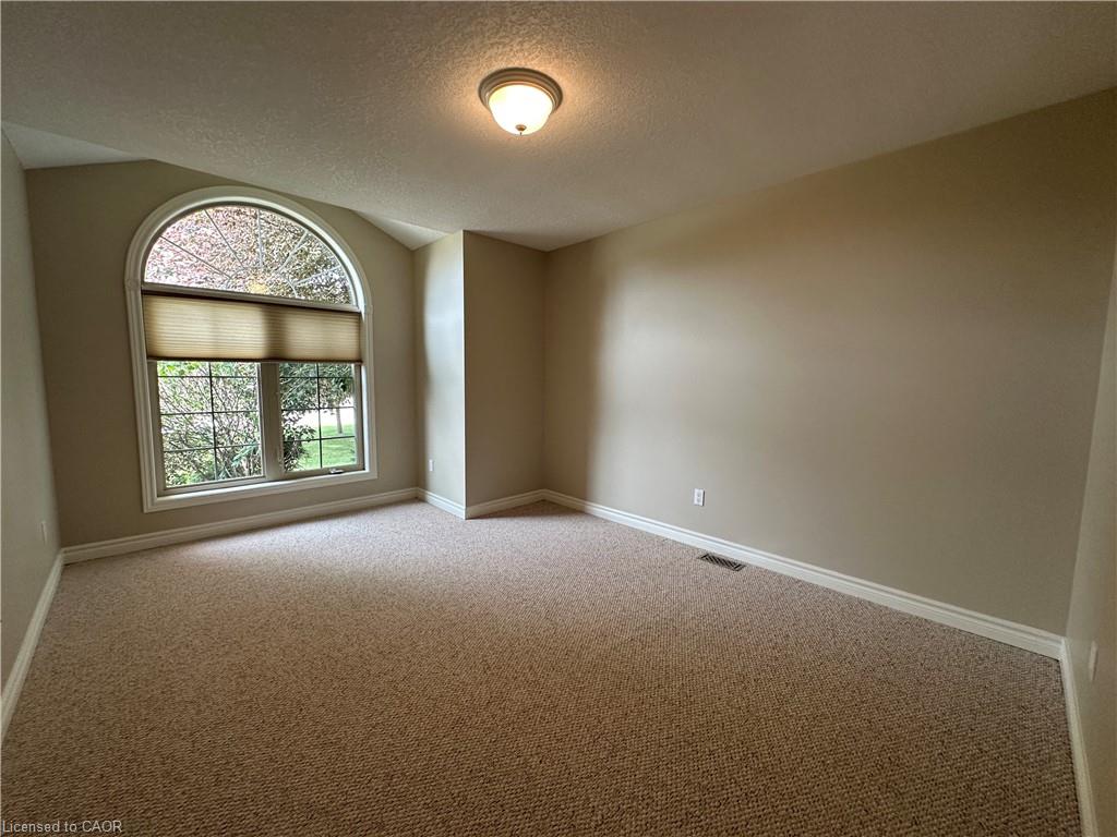 380 Bell Street Property Photo 25