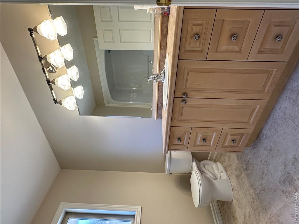 380 Bell Street Property Photo 28