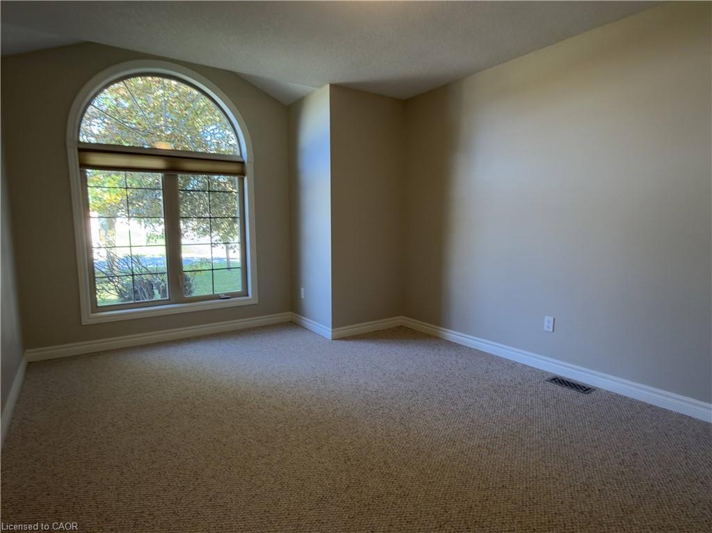 380 Bell Street Property Photo 30