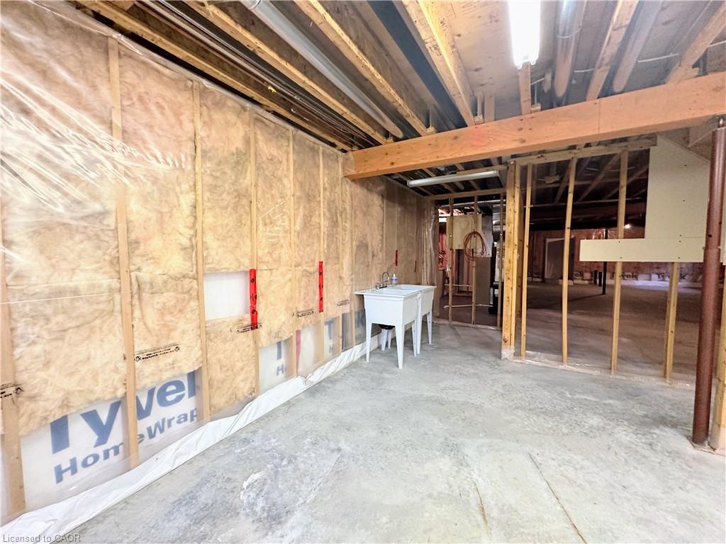 380 Bell Street Property Photo 39