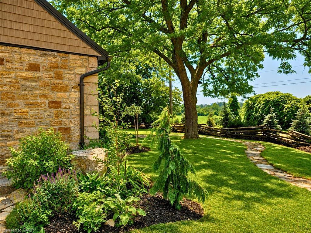 665 Ridge Road Property Photo 6