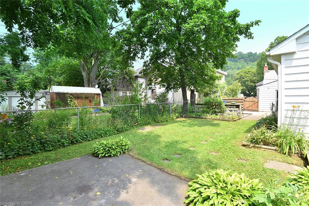 340 King Street W Property Photo 37