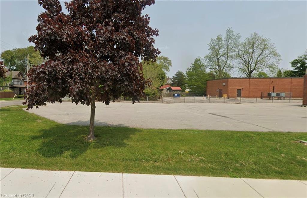 Pt 2 Broad Street E Property Photo 3