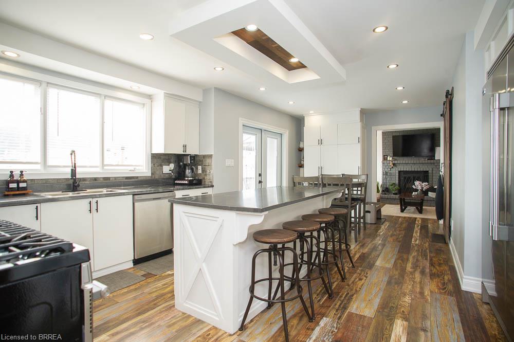 7 Cooper Court Property Photo 6