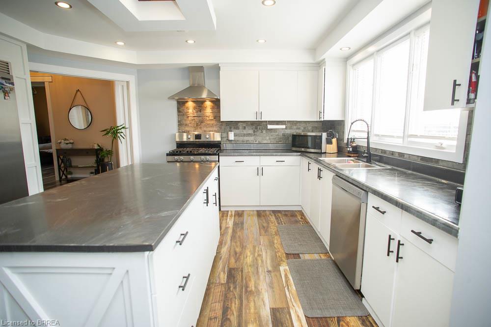 7 Cooper Court Property Photo 9