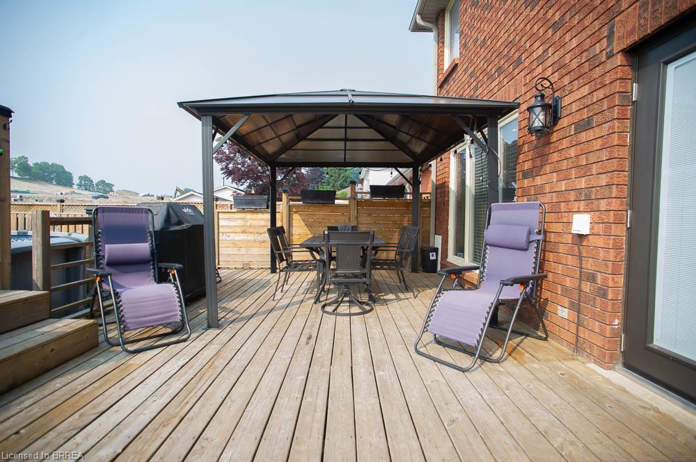 7 Cooper Court Property Photo 36