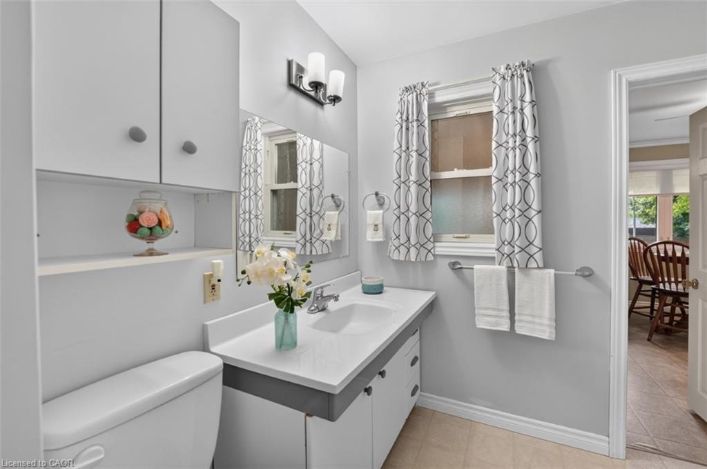 23 Lakeview Avenue Property Photo 18
