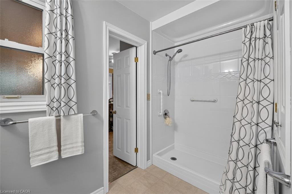 23 Lakeview Avenue Property Photo 19