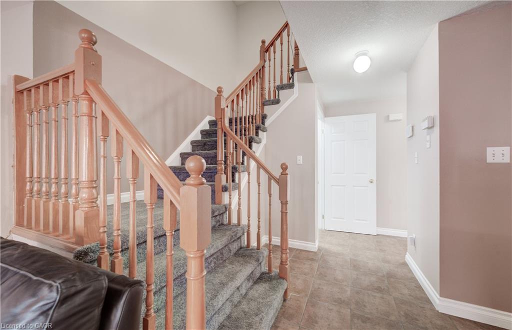 27 Bridlewreath Street Property Photo 5