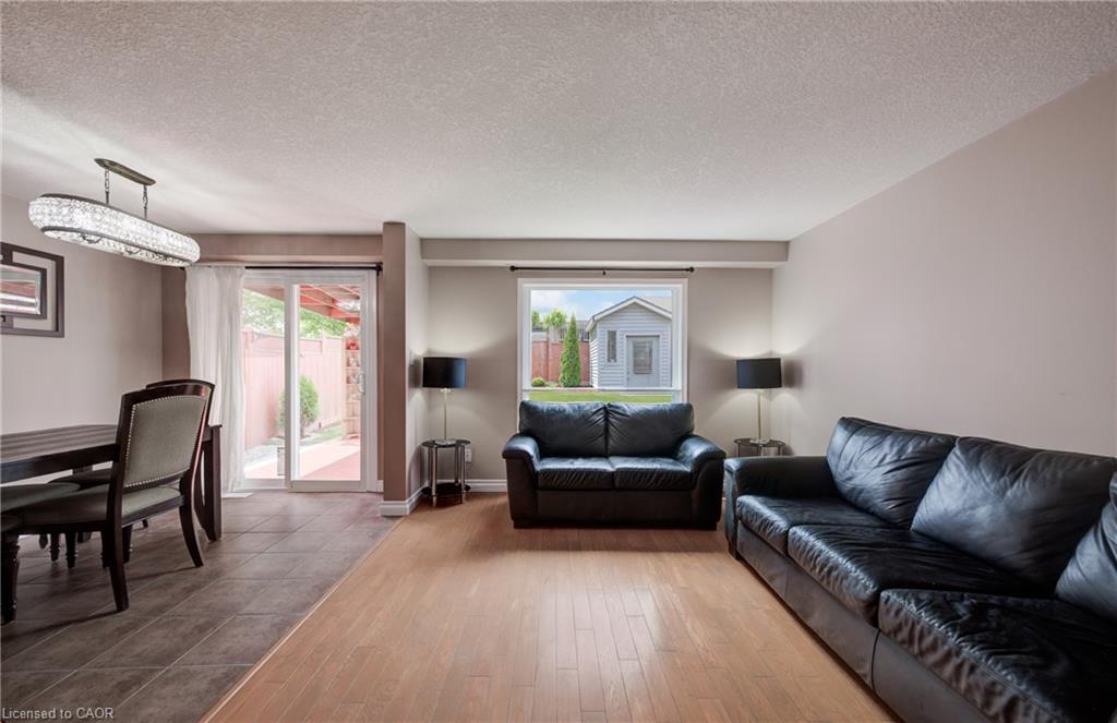 27 Bridlewreath Street Property Photo 12