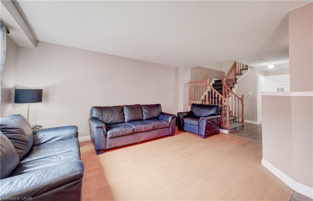 27 Bridlewreath Street Property Photo 13