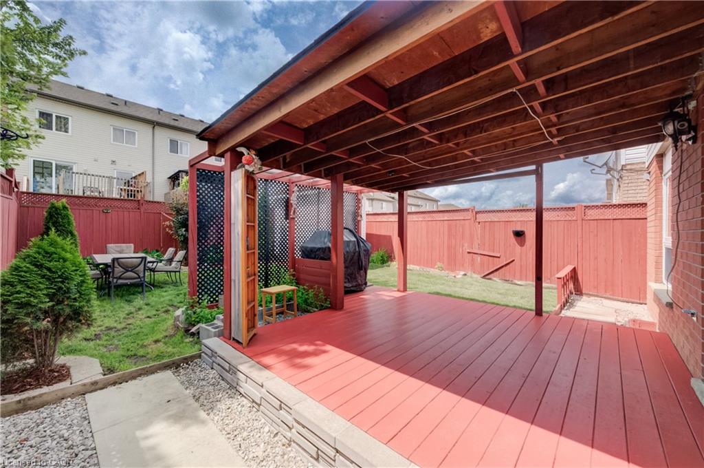 27 Bridlewreath Street Property Photo 32