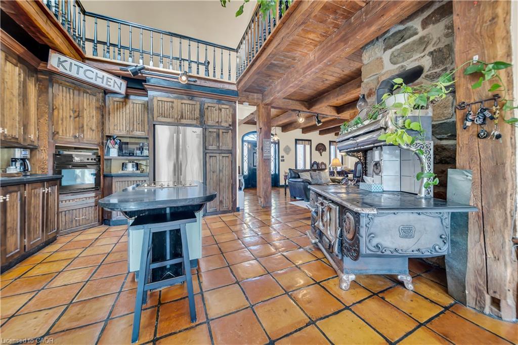 4766 Hyndman Drive Property Photo 15