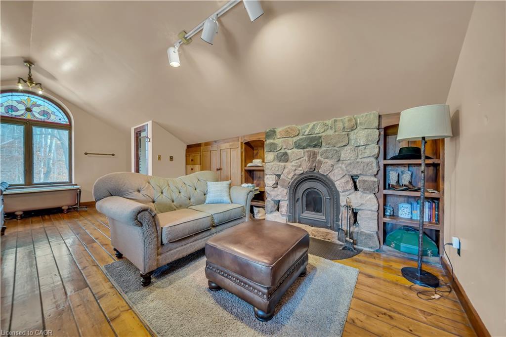 4766 Hyndman Drive Property Photo 44