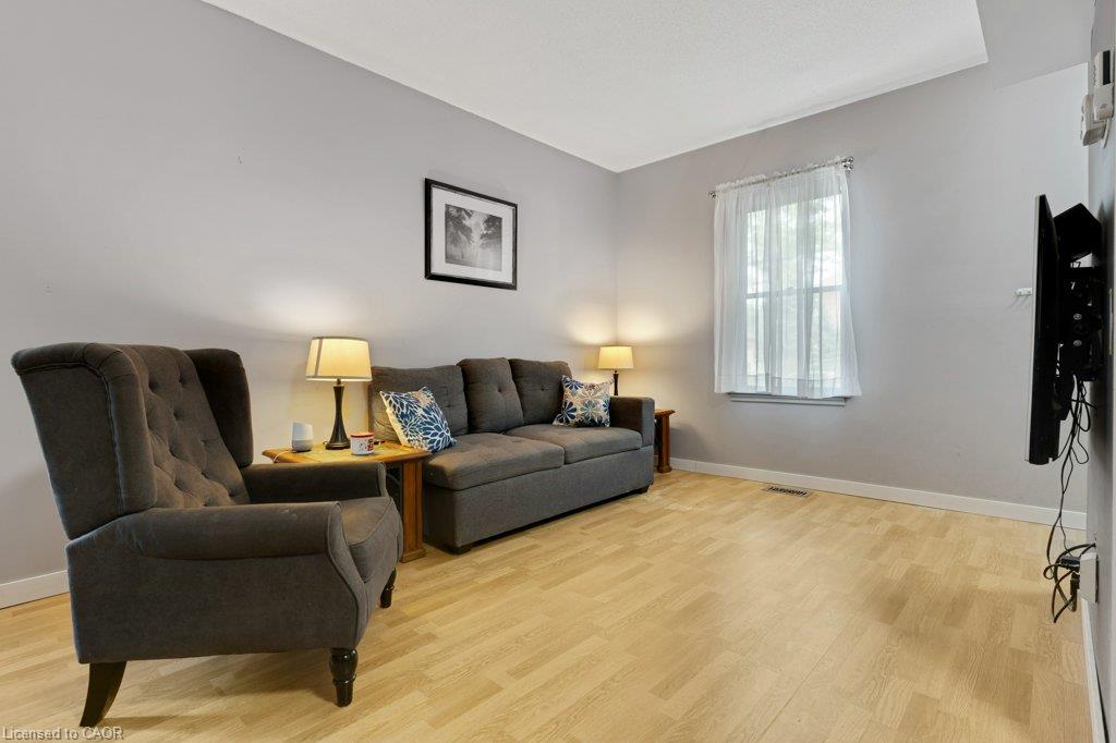 456 Margaret Street Property Photo 6