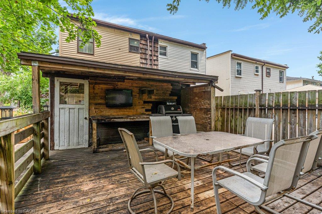 456 Margaret Street Property Photo 28