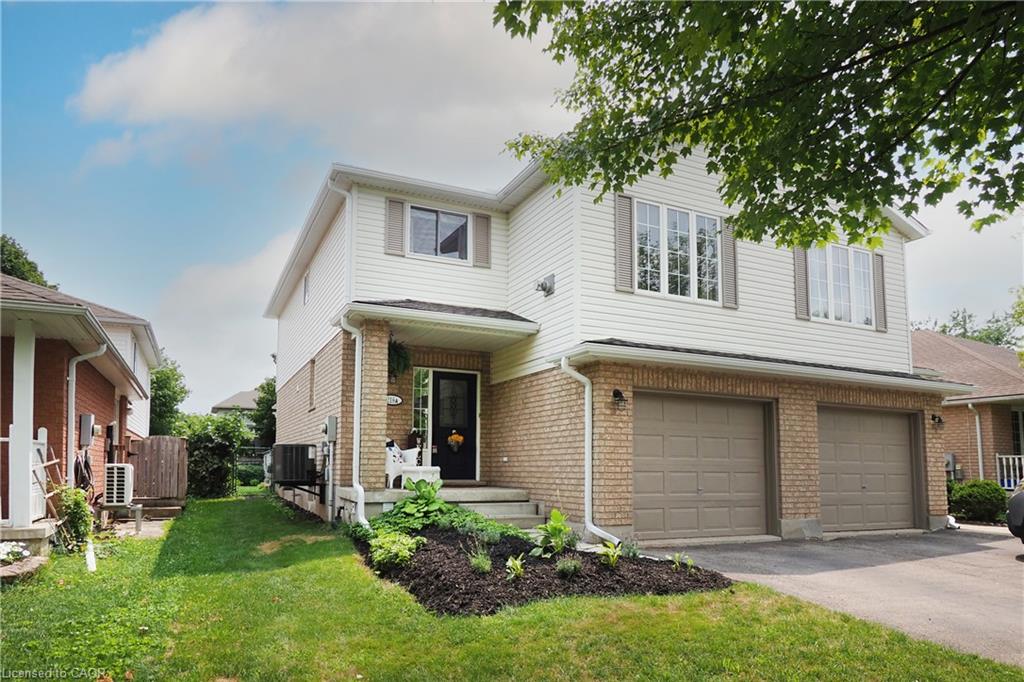 A-218 Inverhuron Crescent Property Photo 1