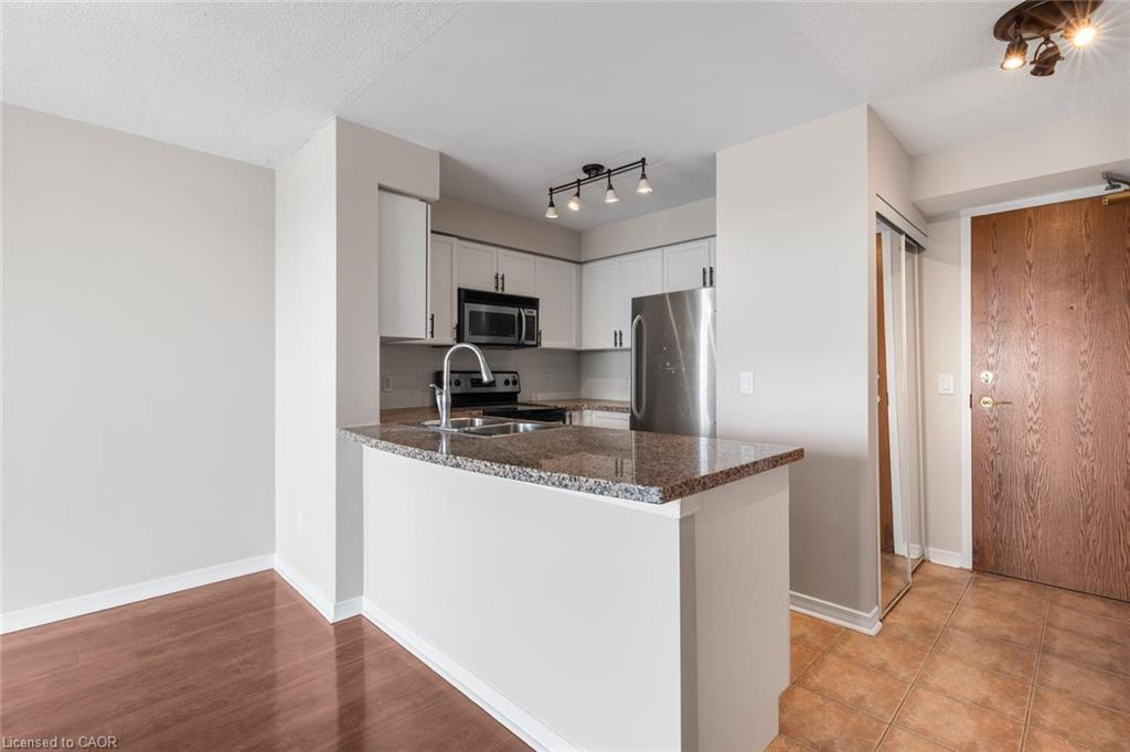 1707-4889 Kimbermount Avenue Property Photo 8