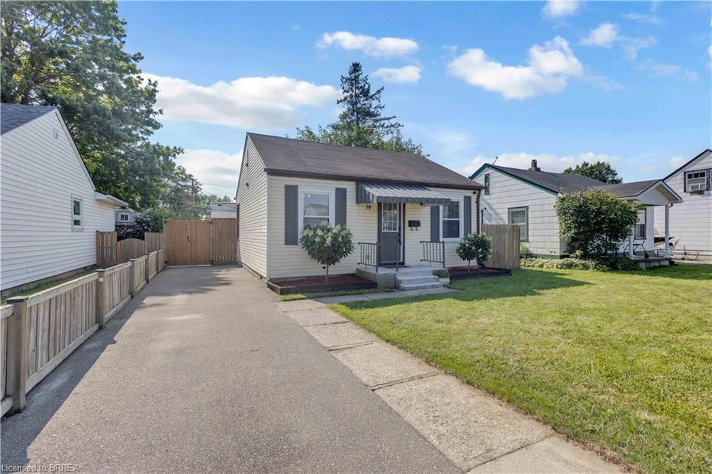 74 Eighth Avenue Property Photo 2