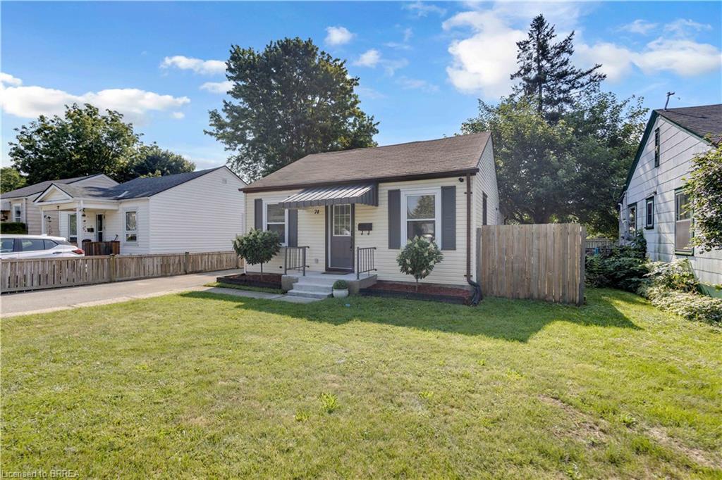 74 Eighth Avenue Property Photo 4
