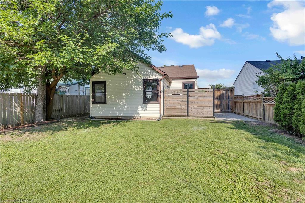 74 Eighth Avenue Property Photo 30