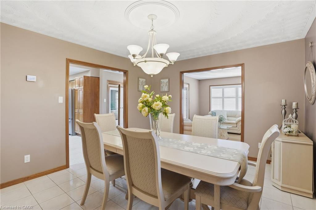 32 Highbury Drive Property Photo 8