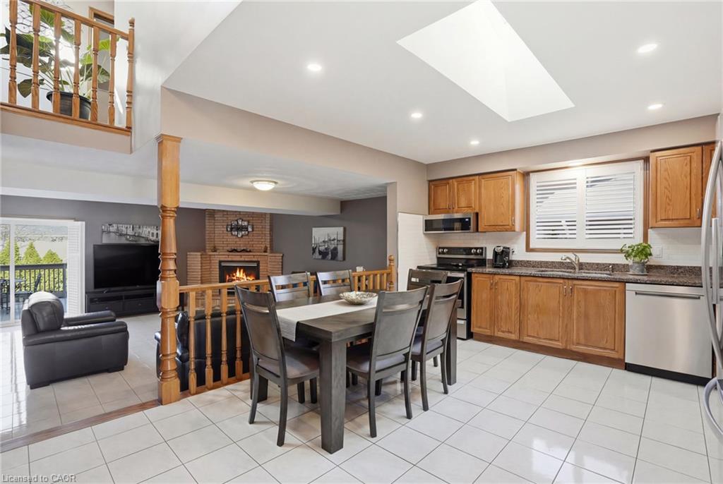 32 Highbury Drive Property Photo 9