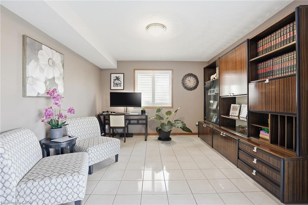 32 Highbury Drive Property Photo 16
