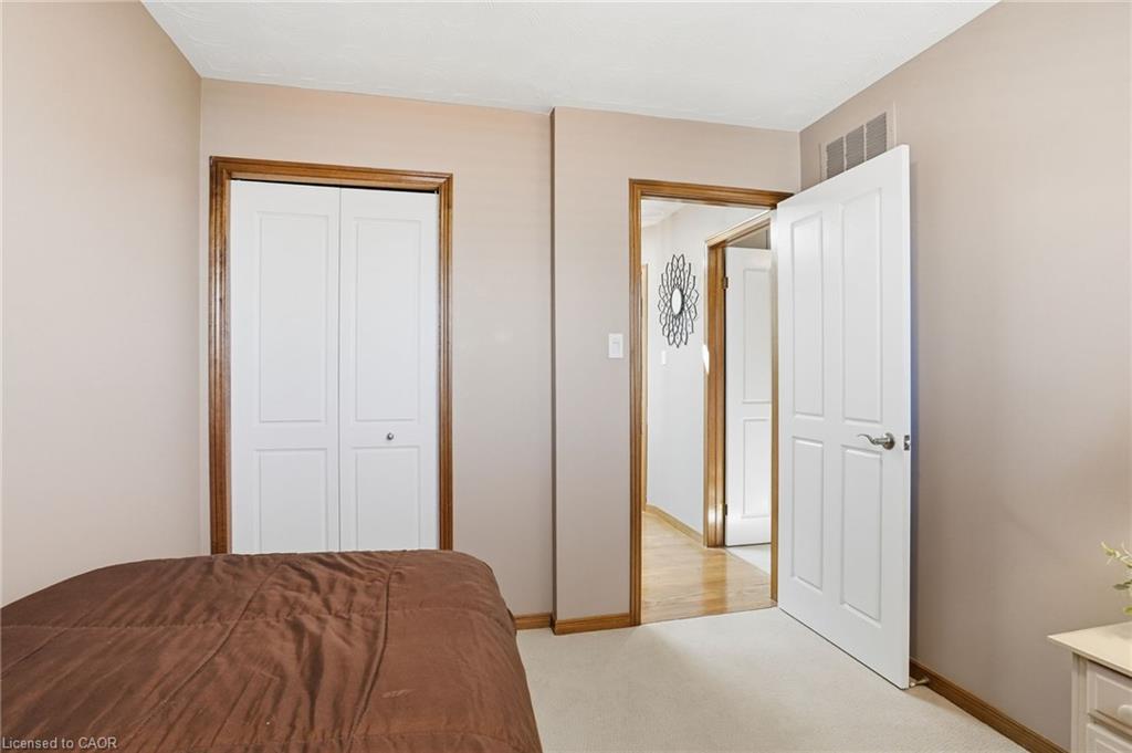 32 Highbury Drive Property Photo 25