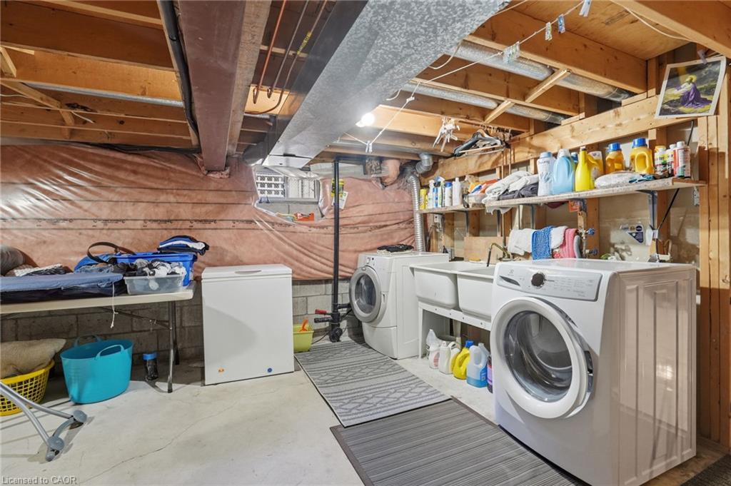 32 Highbury Drive Property Photo 33