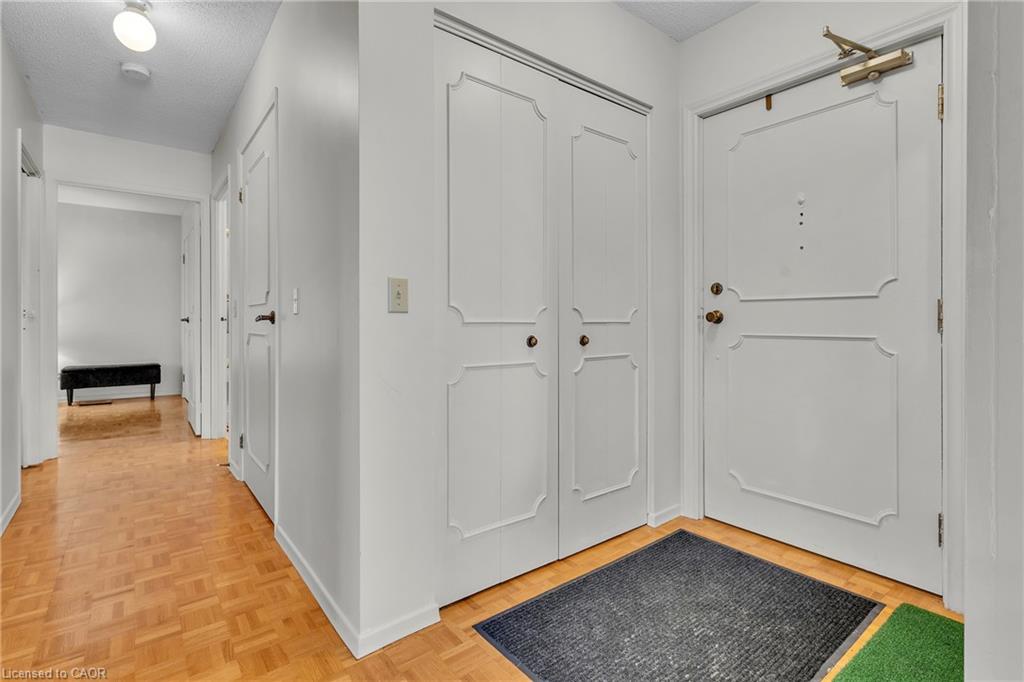 202-67 Breckenridge Drive Property Photo 8
