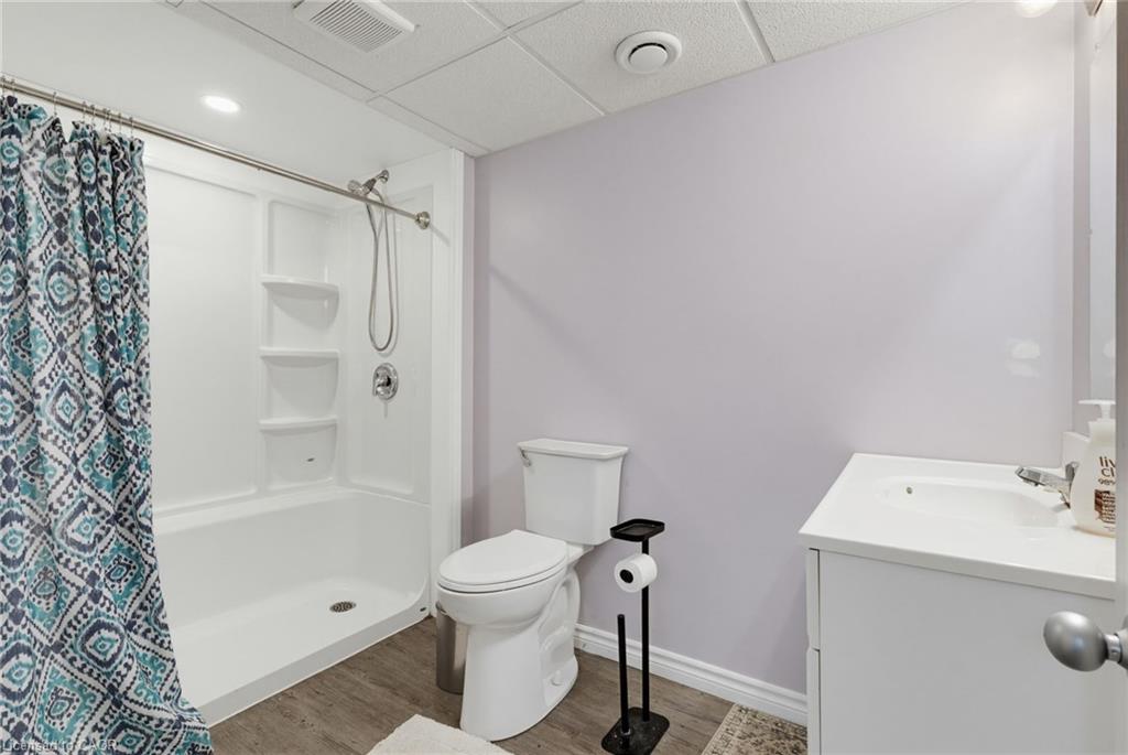 915 St George Street Property Photo 19