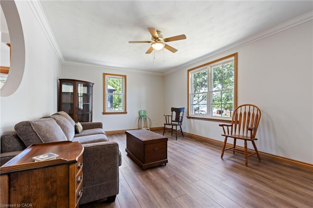 411 St Andrew Street Property Photo 10