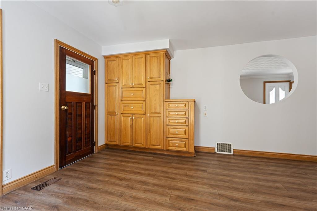 411 St Andrew Street Property Photo 16