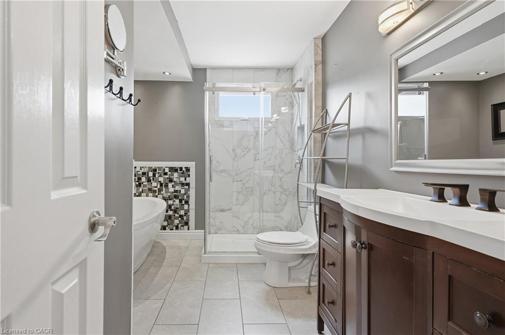 5062 Friesen Boulevard Property Photo 14