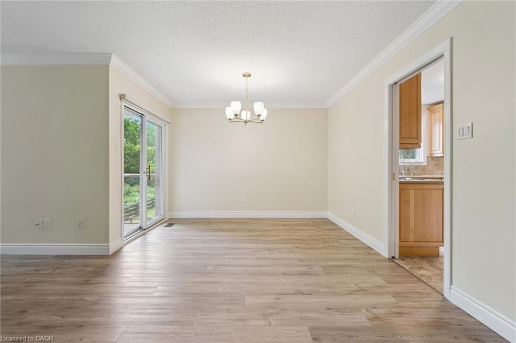 4-311 George Street N Property Photo 14