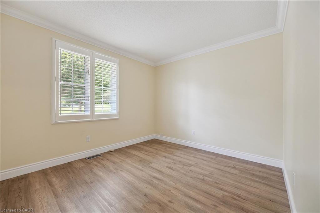 4-311 George Street N Property Photo 22