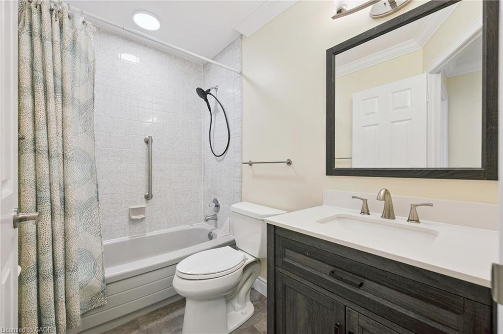4-311 George Street N Property Photo 23