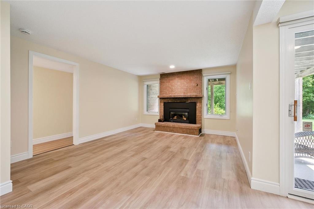 4-311 George Street N Property Photo 26