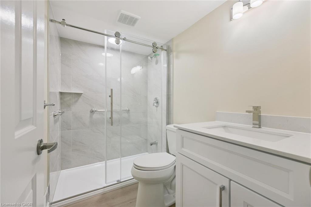 4-311 George Street N Property Photo 31