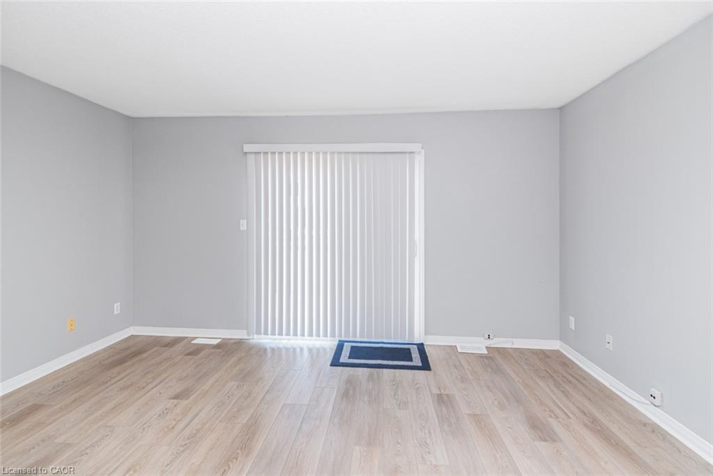 4-20 Niagara Street Property Photo 2